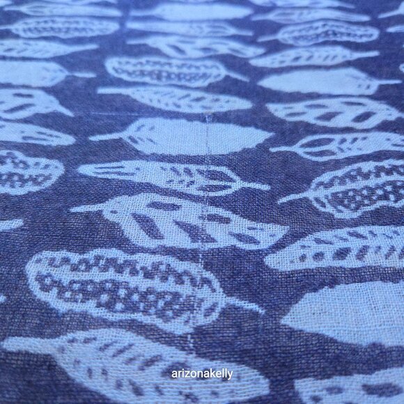 Carolina Amato Wool Silk Square Lightweight Feather Scarf Bird - Picture 9 of 13